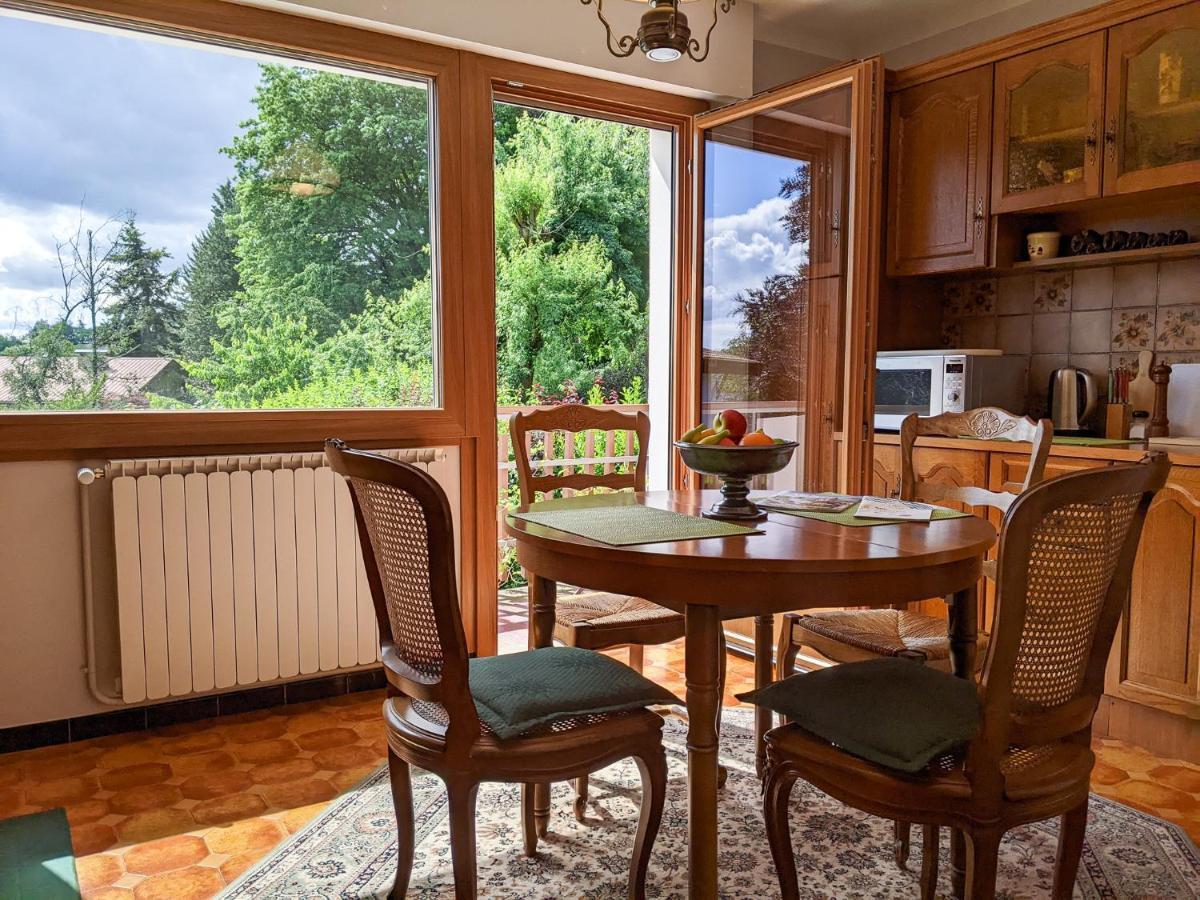 Le Vintage Grand Appartement 4 Etoiles Avec Jardin Proche Du Lac Annecy Exterior photo